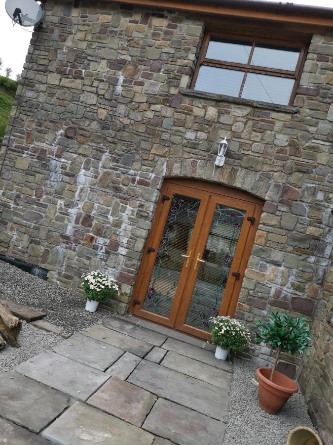 Cwm Farm Cwtch Villa Merthyr Tydfil Exteriör bild