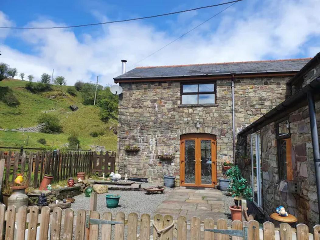 Cwm Farm Cwtch Villa Merthyr Tydfil Exteriör bild