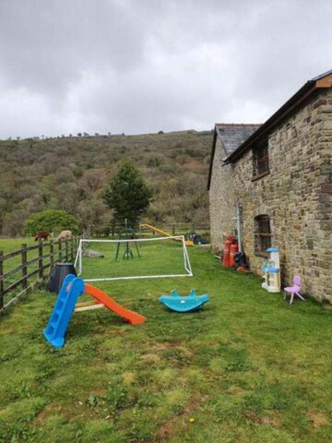 Cwm Farm Cwtch Villa Merthyr Tydfil Exteriör bild